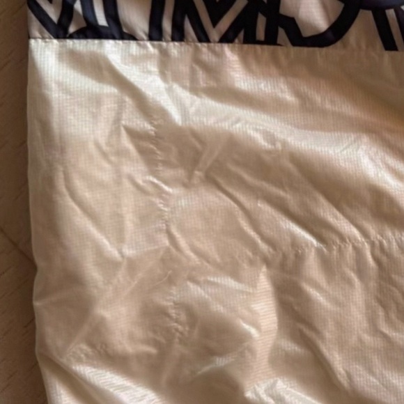 Moncler 100% authentic Kids Cream and Black coats jacket lightweight girl boy - Picture 4 of 9